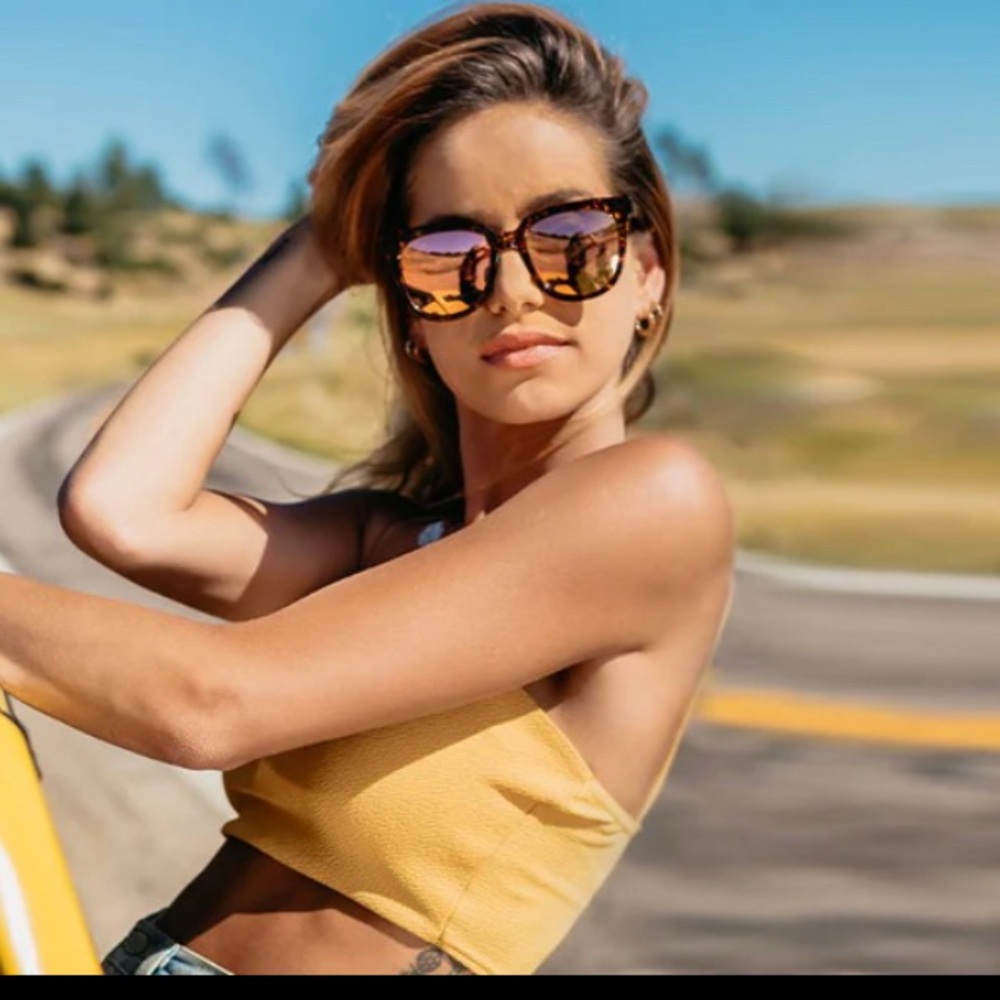 Blender Polarized Tortoise Sunglasses with Champagne Lenses.